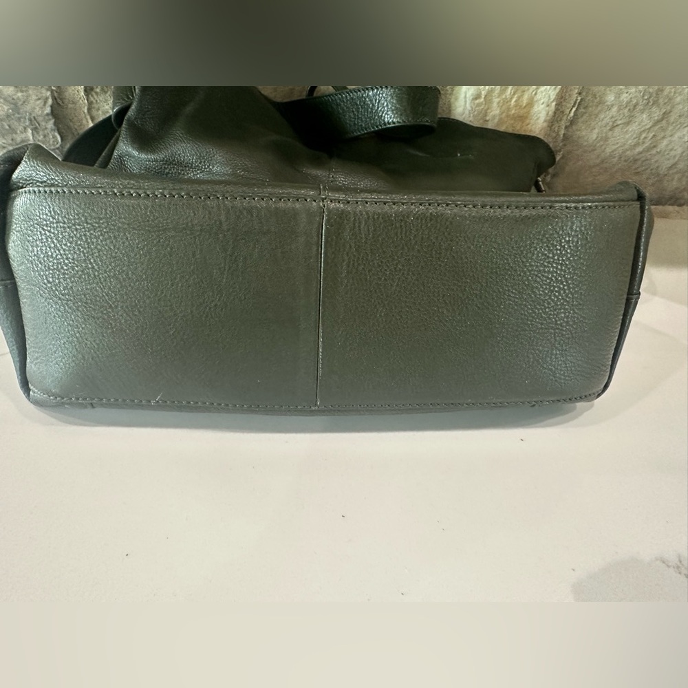 Vince Camaro Leather Mekhi Tote handbag Army Green purse - Picture 3 of 16